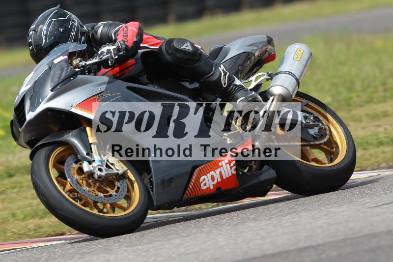 Archiv-2022/13 25.04.2022 Plüss Moto Sport ADR/Freies Fahren/22